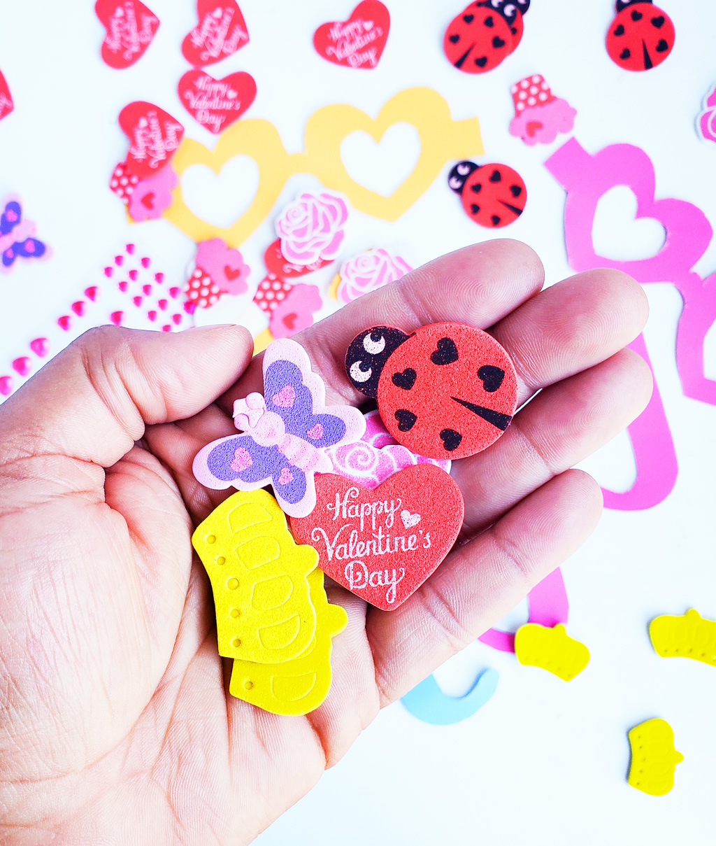 Kids' Valentine's Glasses – Pink, Orange, and Blue Cute Valentine’s Day Glasses. make this printable set of fabulous Heart Glasses. Adorable Kids Valentines idea #printables #valentinesday #valentines #kidsvalentines