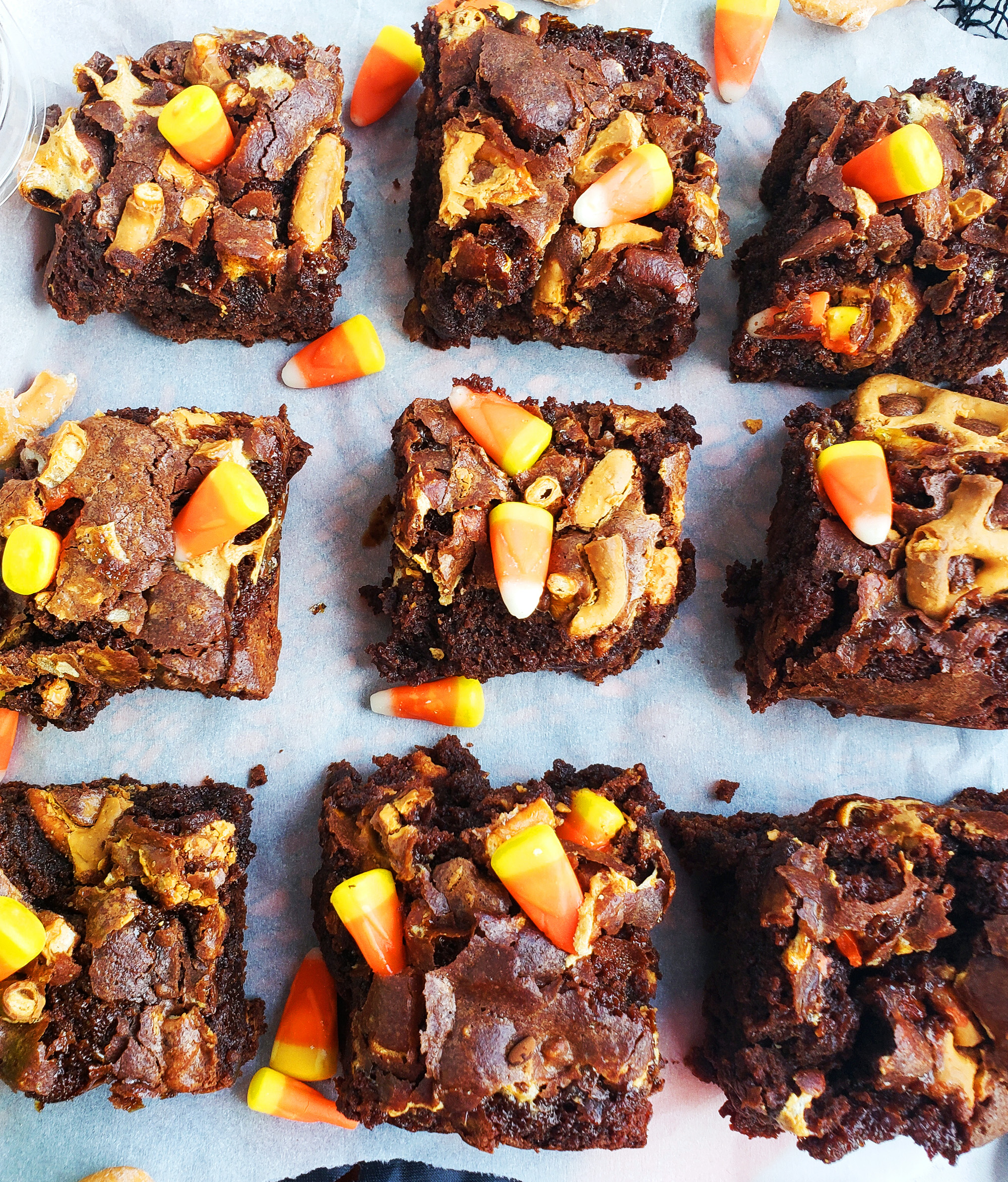 Easy Halloween Brownie Bars