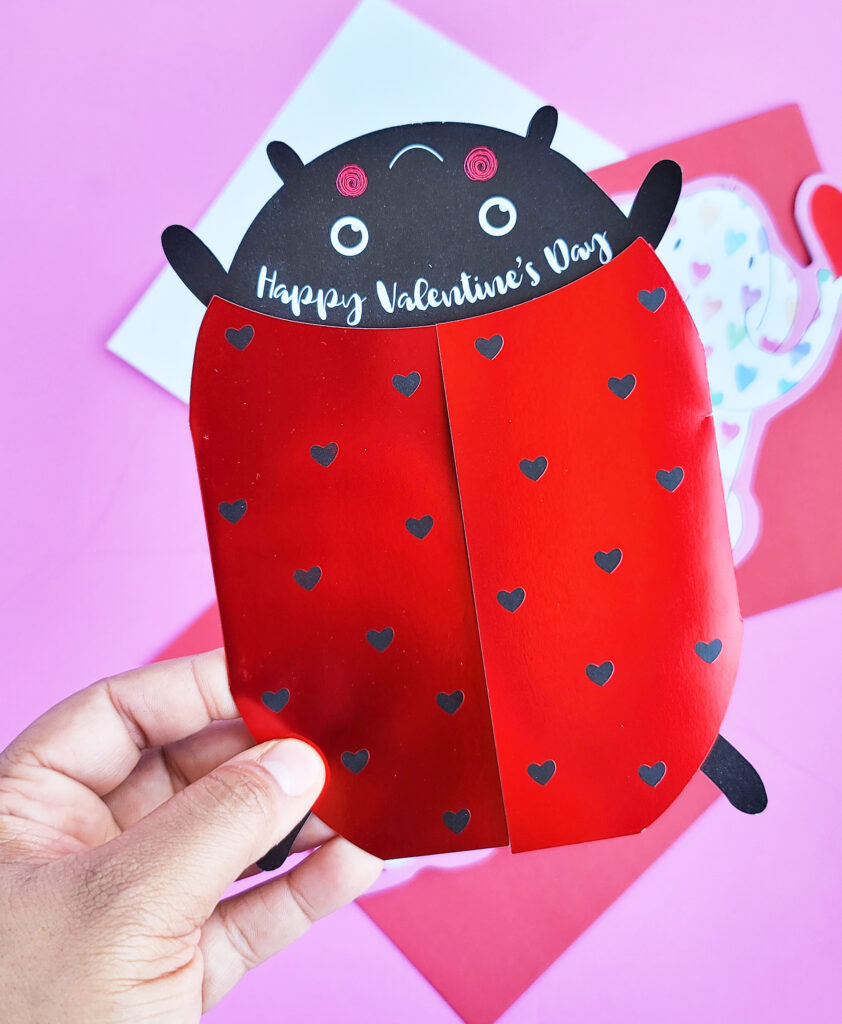 Surprise the kids with this exciting Movie Themed Valentine’s Day Basket! This basket contains popcorn, candy, and a Free DIY Printable for Movie Tickets. littleeatsandthings.com