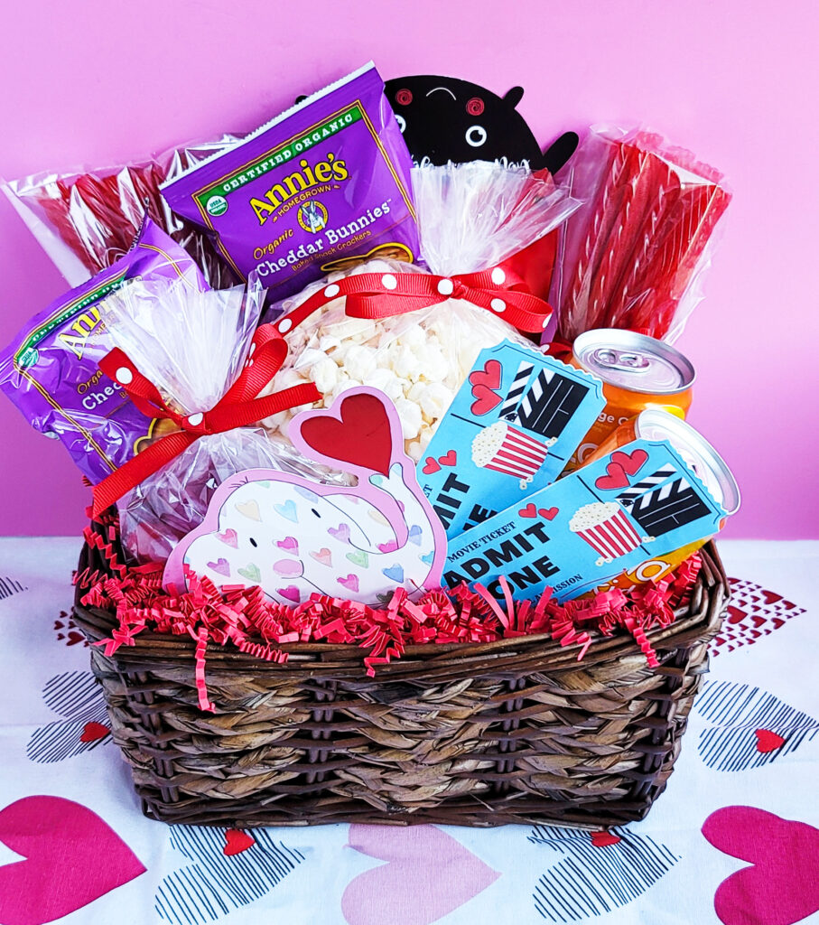 Surprise the kids with this exciting Movie Themed Valentine’s Day Basket! This basket contains popcorn, candy, and a Free DIY Printable for Movie Tickets. littleeatsandthings.com