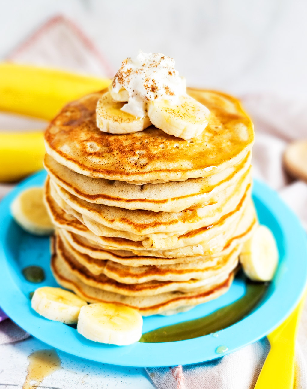 Fluffy Banana Cinnamon Pancakes