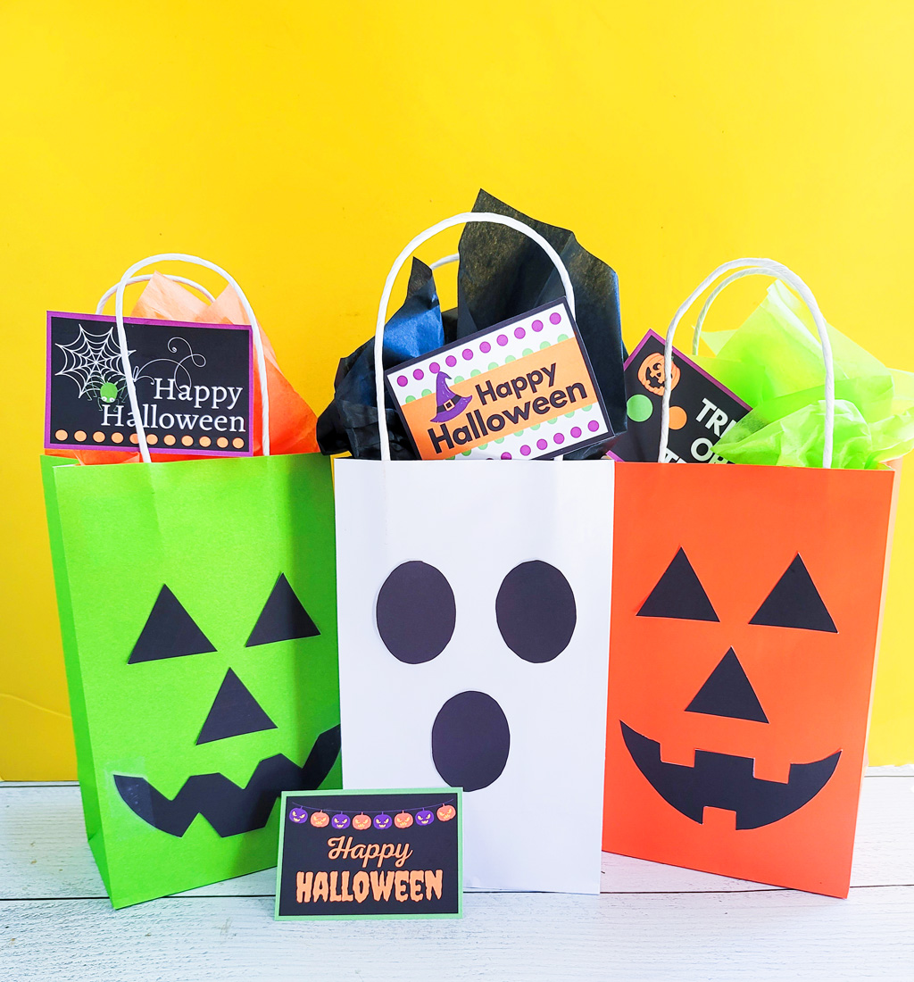 Easy DIY Halloween Treat Bags