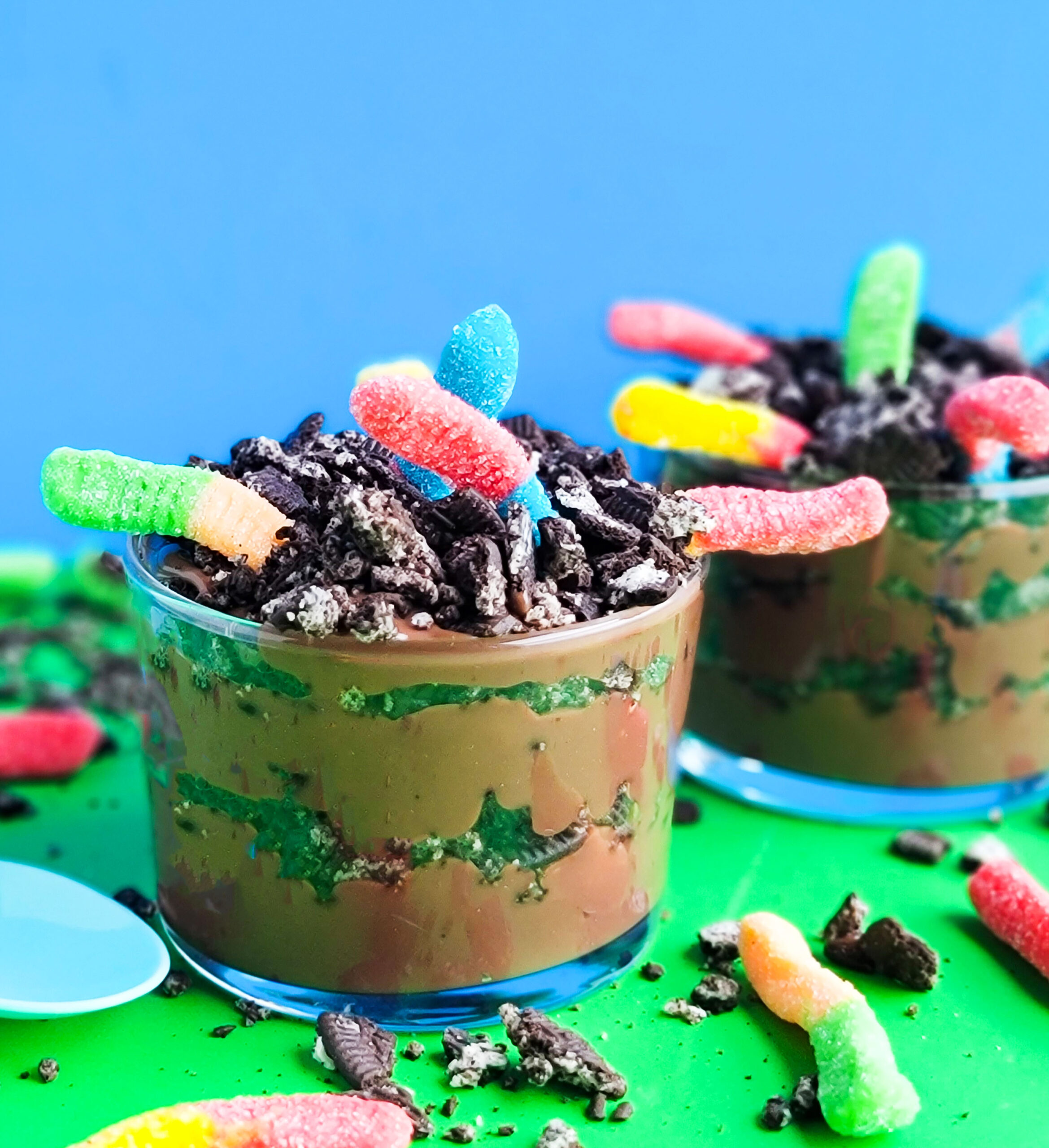 Dirt & Worm Pudding Parfaits for Earth Day