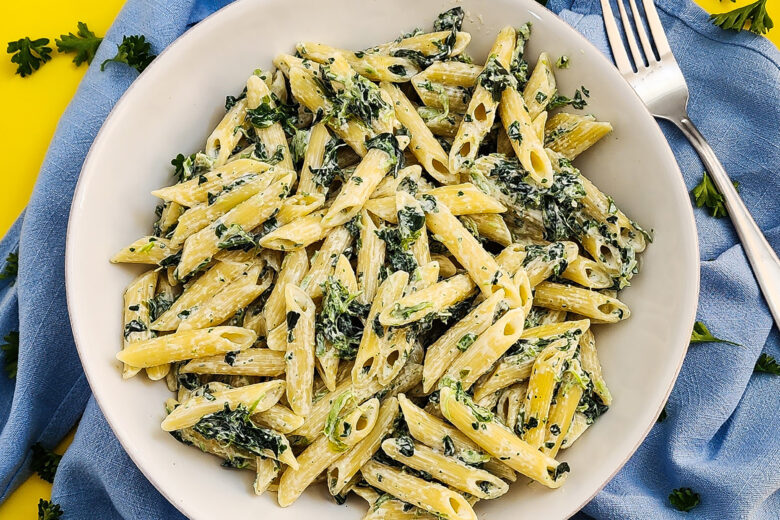 Creamy Spinach & Garlic Pasta